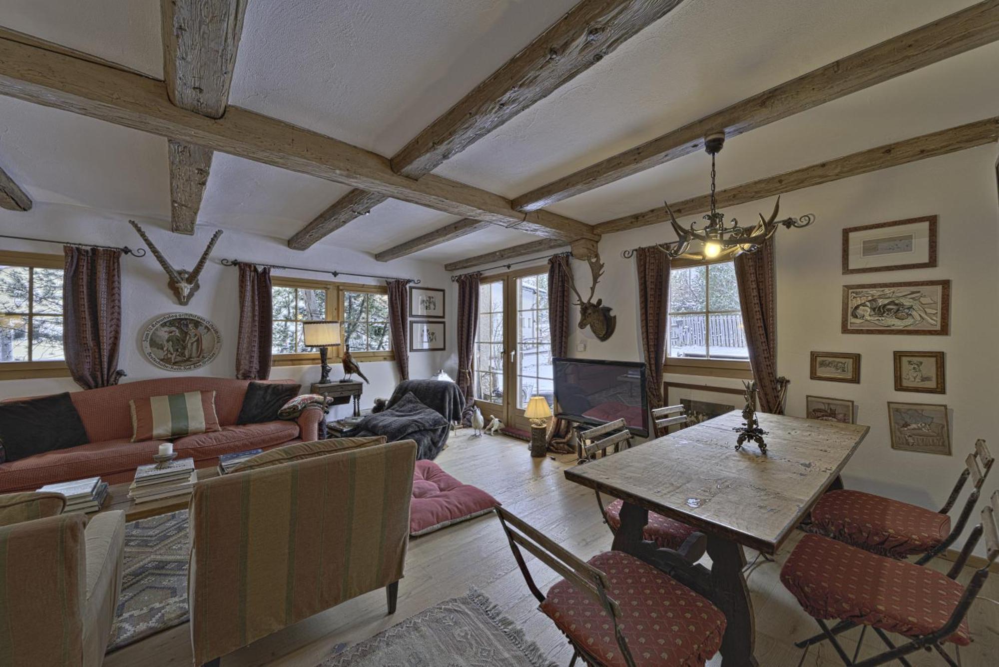 Chesa Brunzigna - Zuoz Apartment Luaran gambar